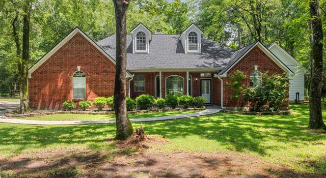 Photo of 19 Timber Ln, Conroe, TX 77384