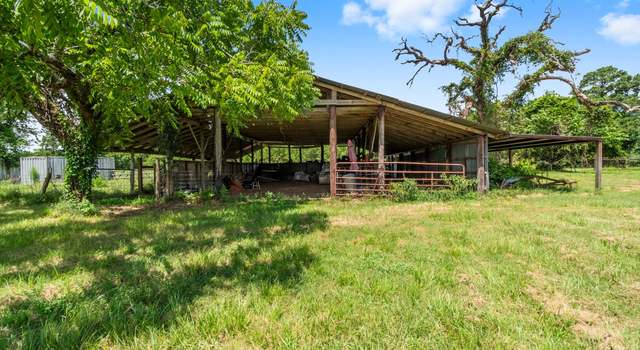 Photo of 301 Paul Poe Rd, Livingston, TX 77351