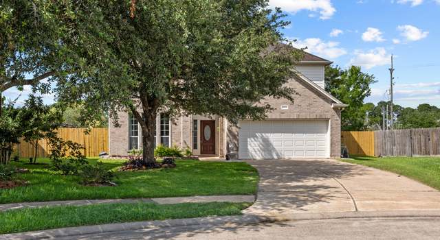 Photo of 8801 Sunforest Ln, Pearland, TX 77584