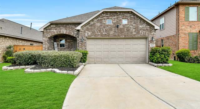 Photo of 1845 Acklen Run Dr, Rosharon, TX 77583