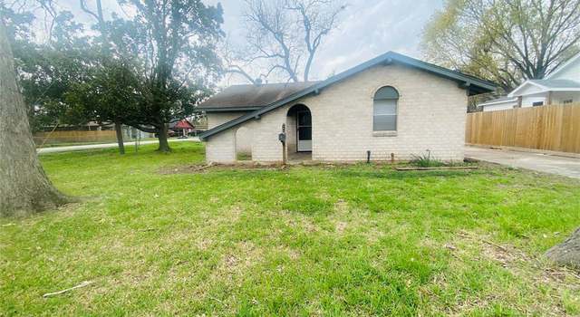 Photo of 804 Old Angleton Rd, Clute, TX 77531
