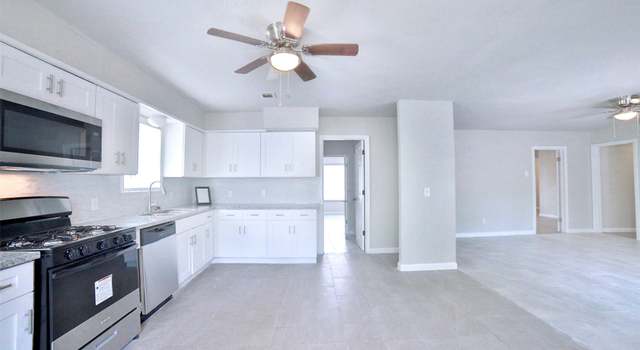 Photo of 6534 Ledbetter St, Houston, TX 77087