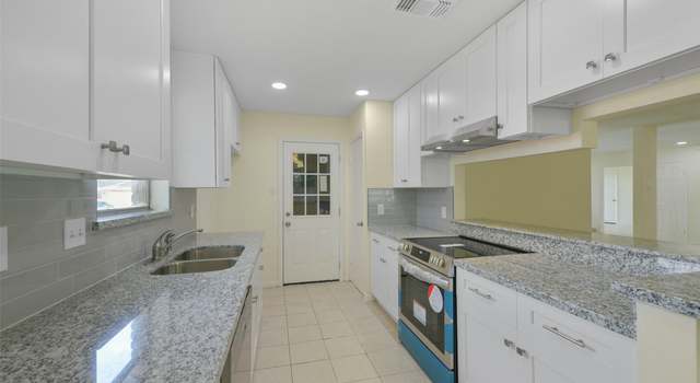 Photo of 11223 Sageland Dr, Houston, TX 77089