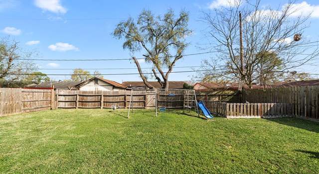 Photo of 827 Regal St, Houston, TX 77034