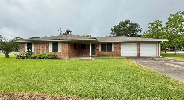 Photo of 62 W Harding Cir, Pinehurst, TX 77630