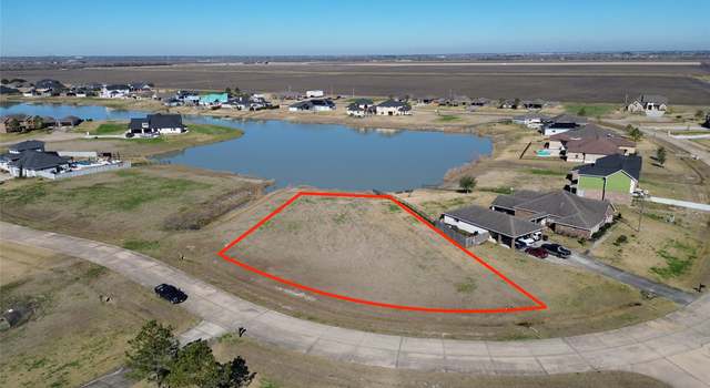 Photo of 3911 S Shore Dr, Rosharon, TX 77583