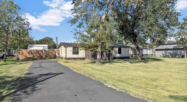Photo of 310 Lakeside Dr, Channelview, TX 77530