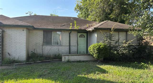 Property at 15150 Dogwood Tree St, Houston, TX 77060, 3 beds, 2 baths