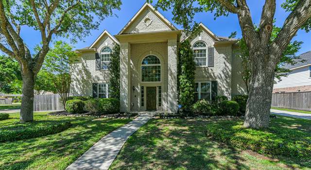 Photo of 2876 Match Point Ln, Friendswood, TX 77546