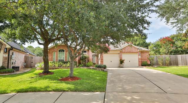 Photo of 831 Crystal Bay Ln, League City, TX 77573