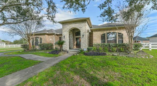 Photo of 4001 Quail Run Dr, Pearland, TX 77584