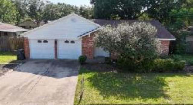 Photo of 2307 Goodrich St, Pearland, TX 77581