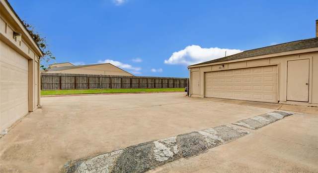 Photo of 52 Warwick Ln #1, Missouri City, TX 77459