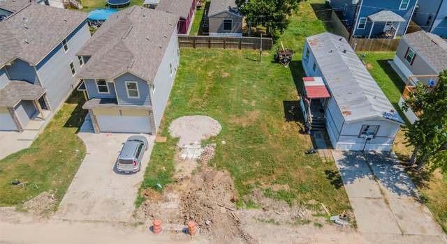 Photo of 131 Egret Canal S, Baytown, TX 77523