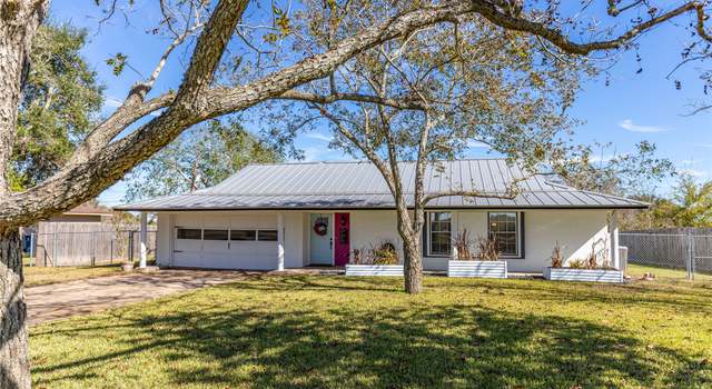 Photo of 3141 Bluebonnet Blvd, Brenham, TX 77833