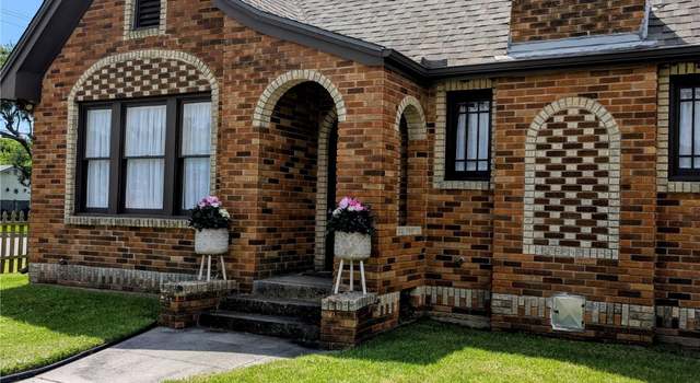 Photo of 4701 Woodrow Ave, Galveston, TX 77551