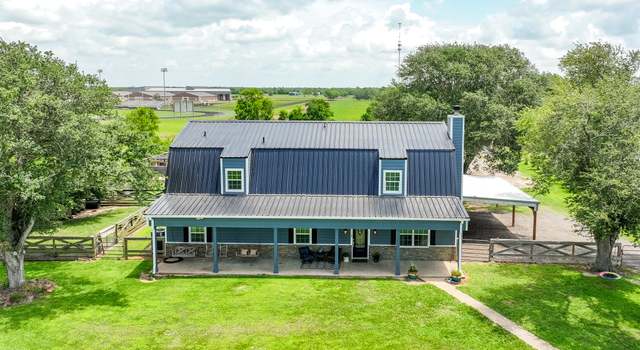 Photo of 2407 County Road 209, Danbury, TX 77534