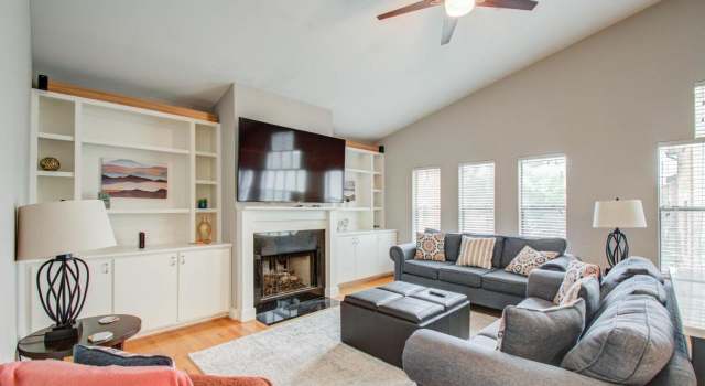 Photo of 9705 Riddlewood Ln, Houston, TX 77025