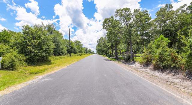 Photo of 120 Wood Farm Rd, Huntsville, TX 77320