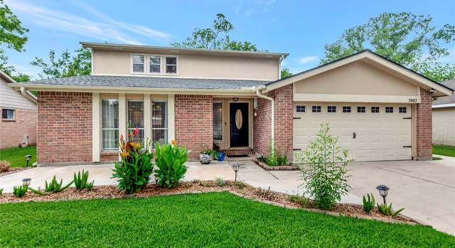 Photo of 5907 High Meadow St, League City, TX 77573