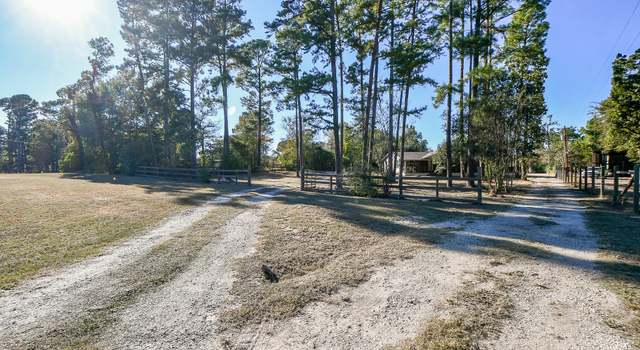 Photo of 126 Oak Hills Ct, Magnolia, TX 77355