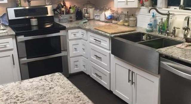 Photo of 2022 Lakewood Ln, Crystal Beach, TX 77650