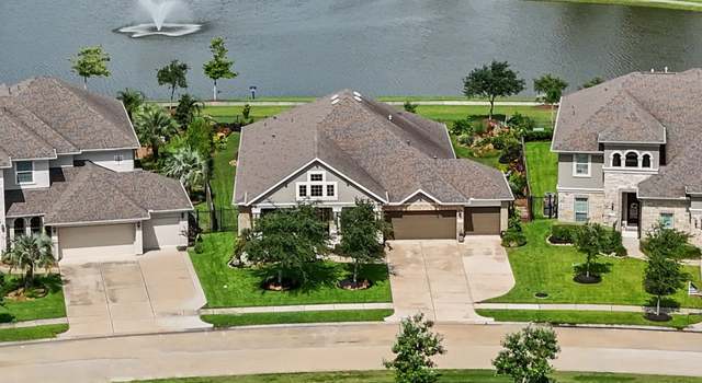 Photo of 2226 Nocona Ln, League City, TX 77573