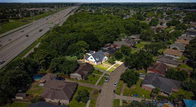 Photo of 11930 Kirkway Dr, Houston, TX 77089