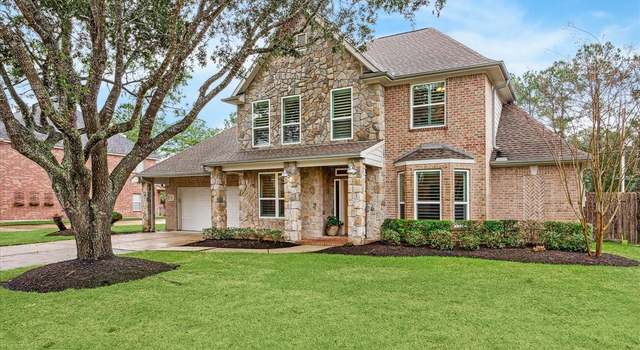 Photo of 711 Red Oak Ln, Friendswood, TX 77546