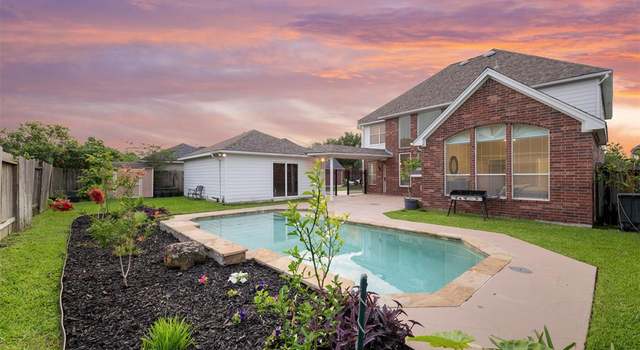 Photo of 9408 Sunperch Ct, Pearland, TX 77584