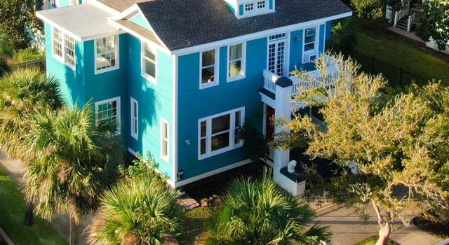 Photo of 2401 Avenue O 1/2, Galveston, TX 77550
