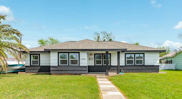 Photo of 1502 W 9th St, Freeport, TX 77541