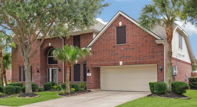 Photo of 1002 Vatican Ct, Pearland, TX 77581