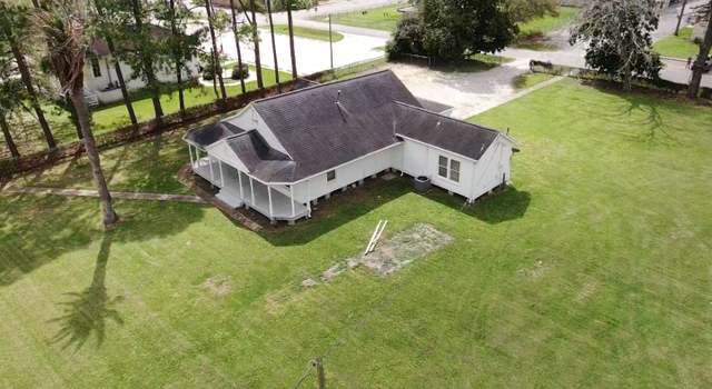 Photo of 218 Clay St, West Columbia, TX 77486