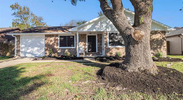 Photo of 1019 W Brompton Dr, Pearland, TX 77584