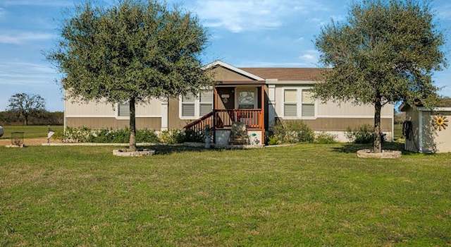 Photo of 357 W Oaks Dr, Victoria, TX 77905
