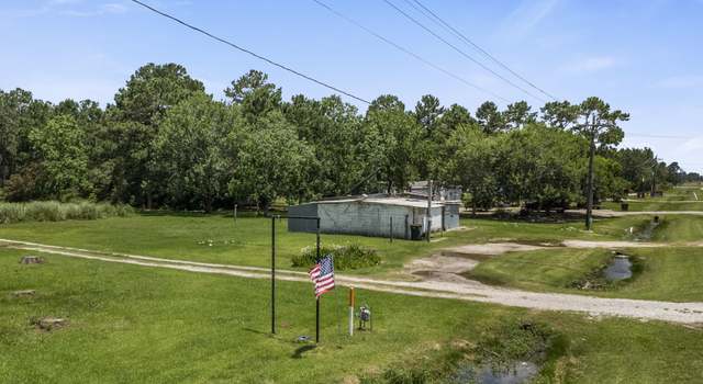 Photo of 0 Willcox St, Anahuac, TX 77514