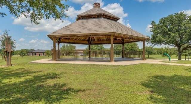 Photo of 727 Pleasant Point Dr, Beasley, TX 77417