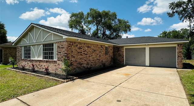 Photo of 8915 Glen Shadow Dr, Houston, TX 77088