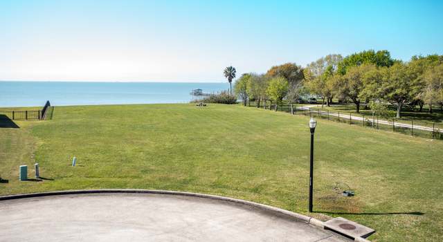 Photo of 6302 Dow Reef Dr, Beach City, TX 77523