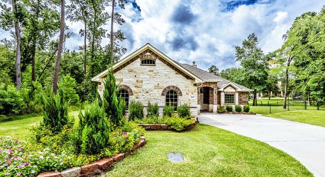 Photo of 104 Drexal Dr, Huntsville, TX 77340