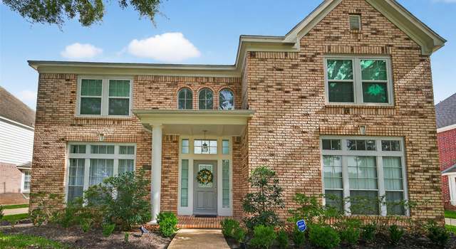 Photo of 5238 Avondale Dr, Sugar Land, TX 77479