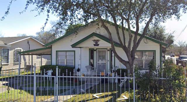 Photo of 1424 W Gerald Ave, San Antonio, TX 78211