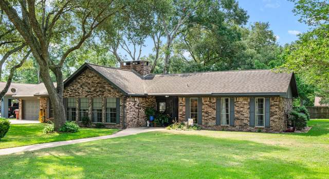 Photo of 14907 River Oaks Dr, East Bernard, TX 77435