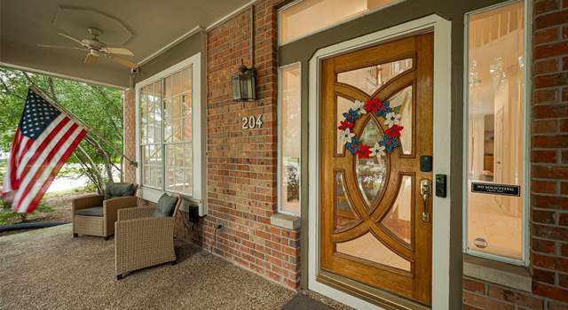 Photo of 204 N Mill Trace Dr N, The Woodlands, TX 77381