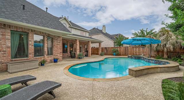 Photo of 8812 Snowy Owl Loop, Missouri City, TX 77459