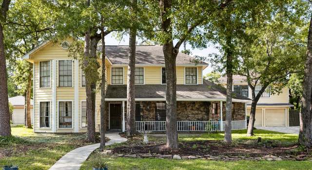 Photo of 323 Laura Ln, Oak Ridge North, TX 77385