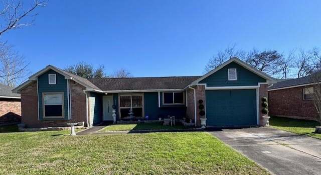 Photo of 2805 Travellers St, League City, TX 77573