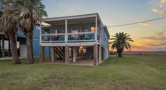 Photo of 385 Beachfront Dr, Matagorda, TX 77457