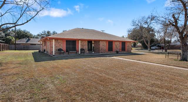 Photo of 1109 Wheelock St, Hearne, TX 77859